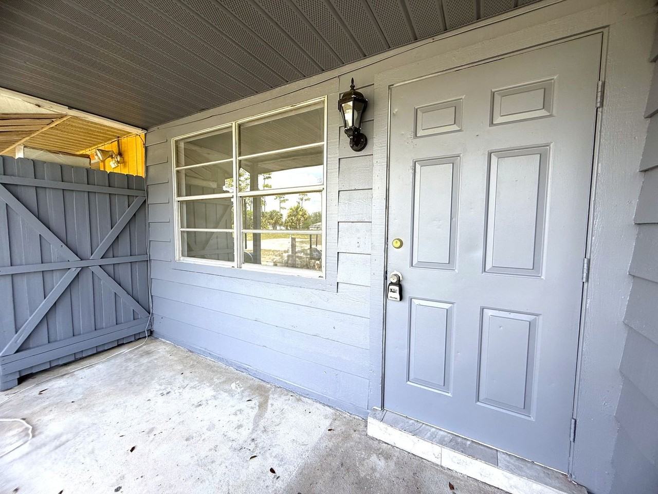 2621 Nightshade Ln - Photo 2 of 21