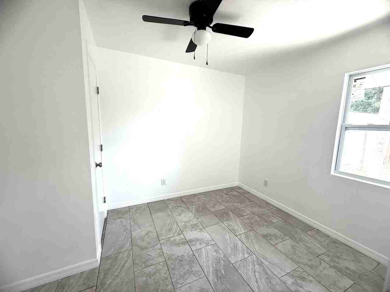 2621 Nightshade Ln - Photo 7 of 21