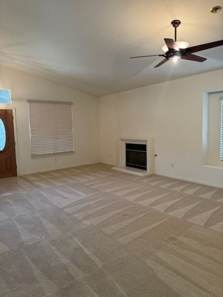11707 Stonington St - Photo 2 of 18