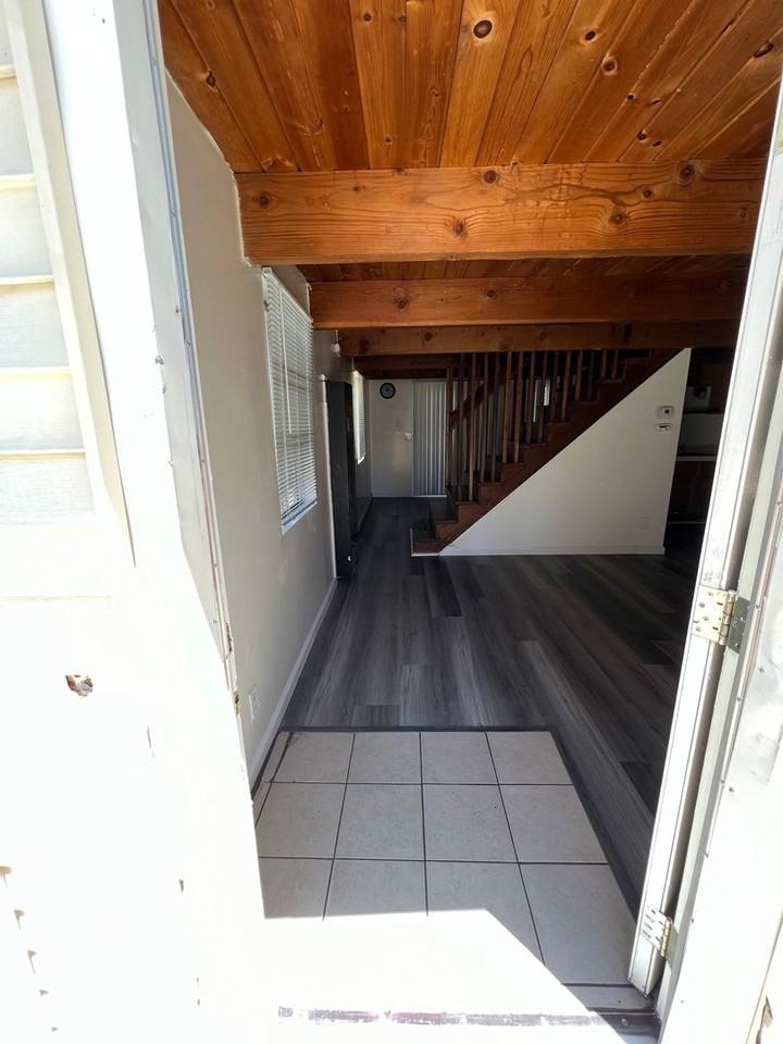 316 Greenspot Blvd - Photo 3 of 14