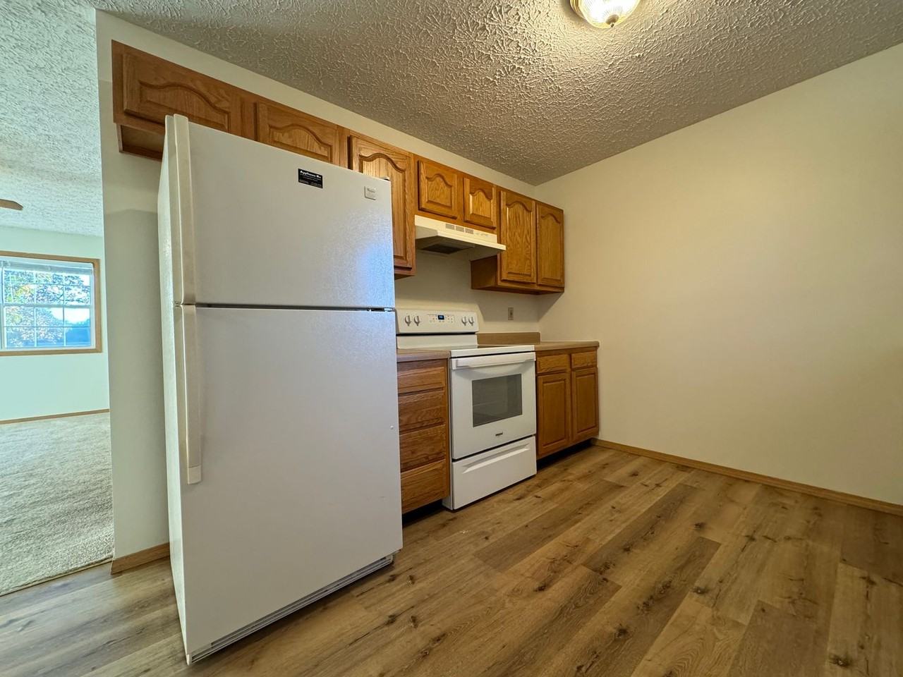 15350 Top Dr - Photo 6 of 26