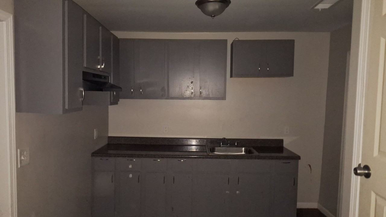 1661 Patton St - Photo 3 of 6