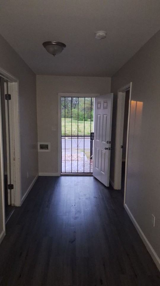 1661 Patton St - Photo 5 of 6