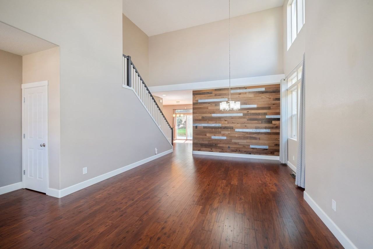 9015 Sw Ivory St - Photo 6 of 34
