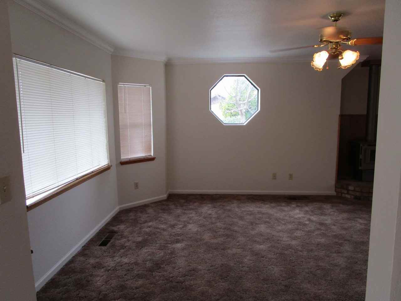 22120 Kay Ct - Photo 3 of 16