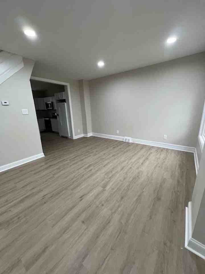 217 Hamilton Ave - Photo 2 of 18