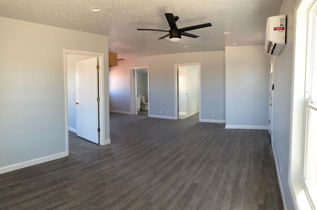 24470 Ustick Rd - Photo 2 of 14