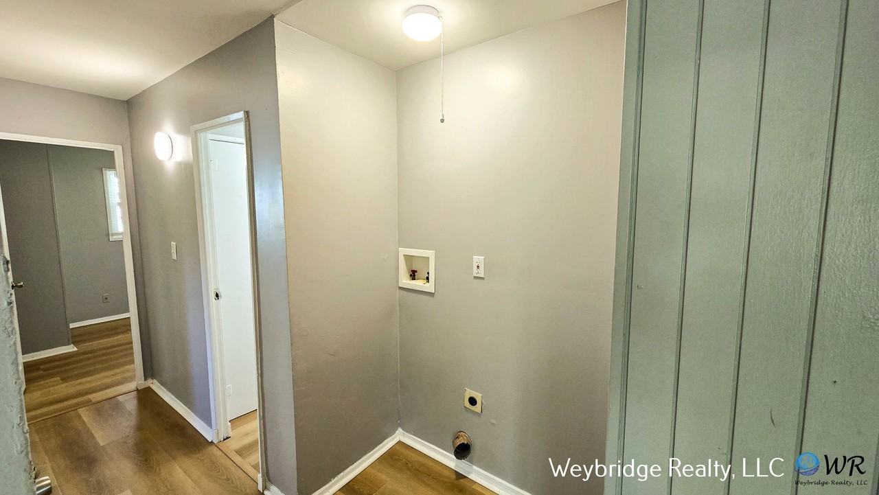 4652 Ashtree Dr - Photo 6 of 11