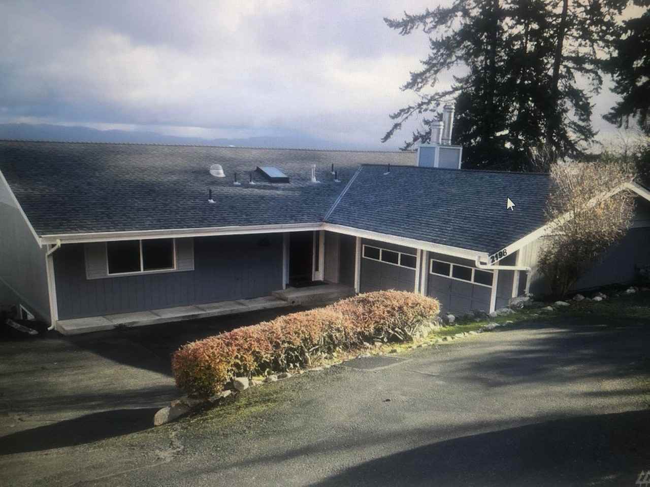 2198 Aurora Ct - Photo 2 of 29