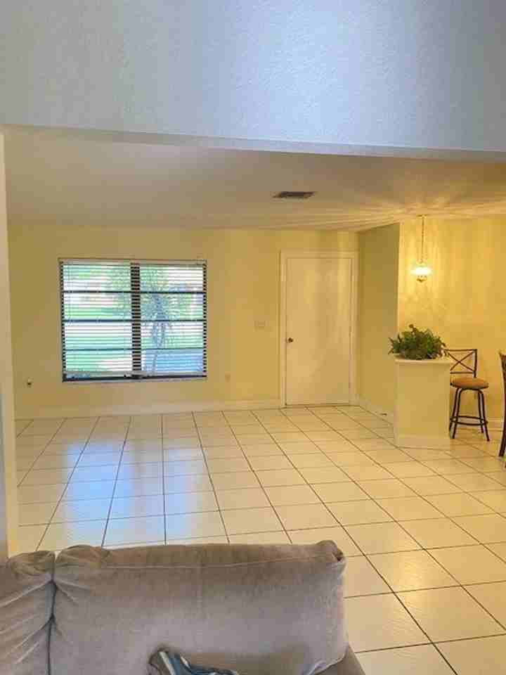 2507 Lake View Blvd - Photo 2 of 18