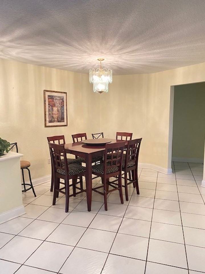 2507 Lake View Blvd - Photo 3 of 18