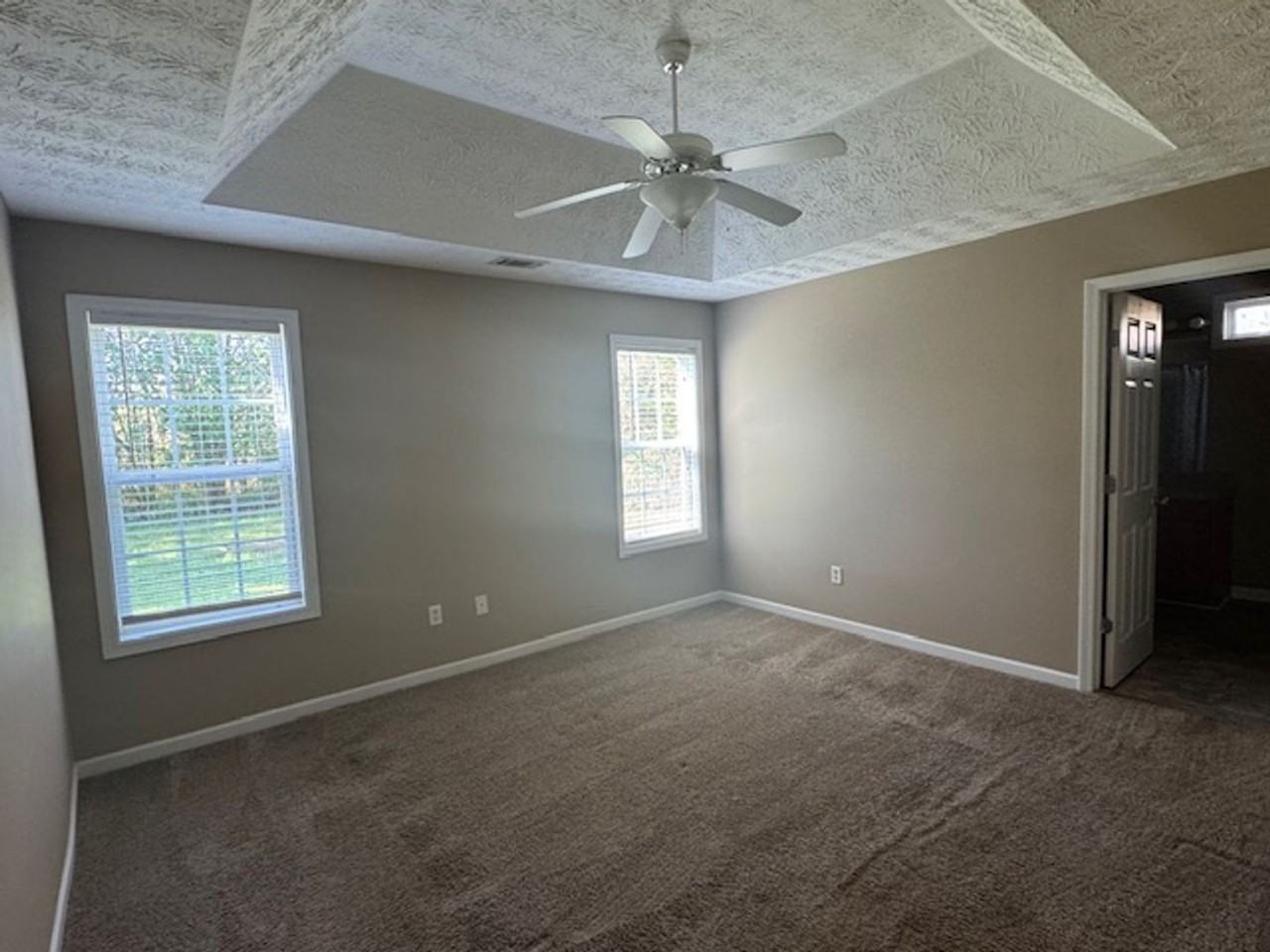 102 Shallow Creek Ln - Photo 7 of 9