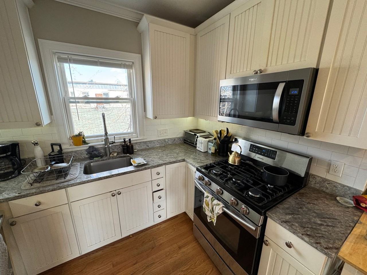 185 River St - Photo 7 of 16