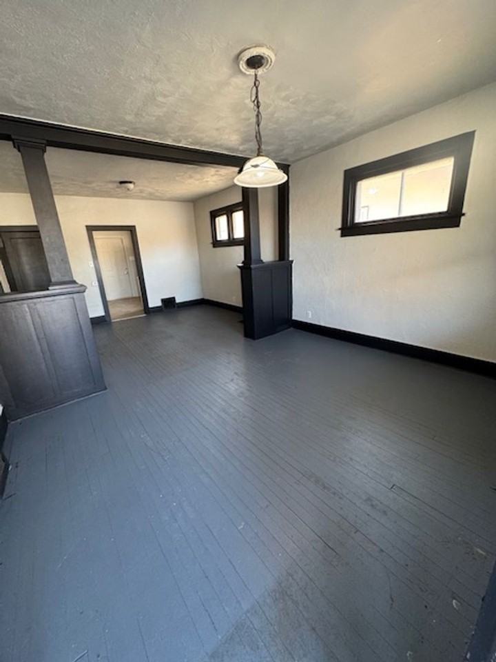 3717 Barr St - Photo 3 of 7