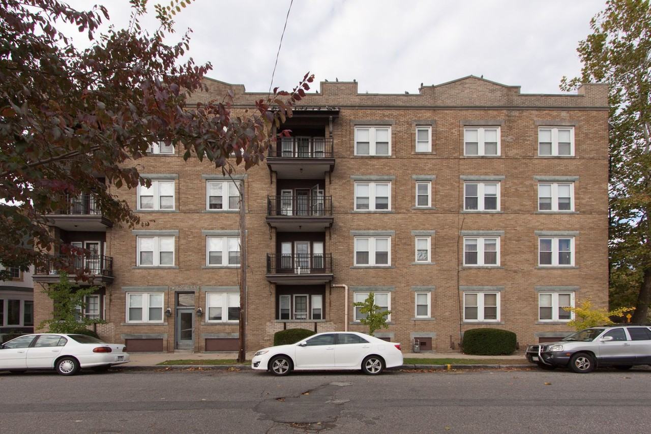 Parkwood - Photo 3 of 4