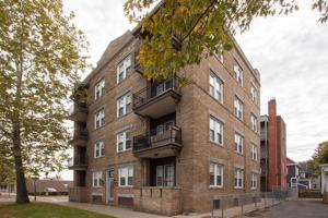 featured image of 425 Sumner Ave