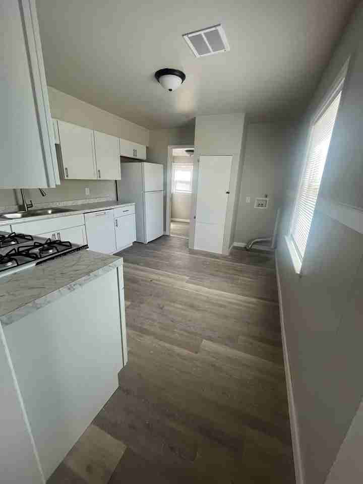 1120 E 49th St N - Photo 2 of 14