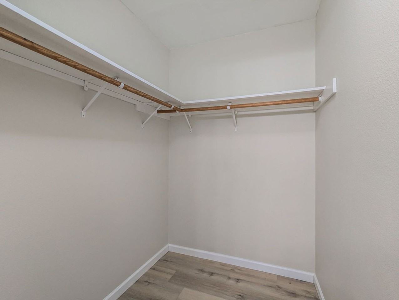 16532 41st Ave Ne #B - Photo 7 of 13
