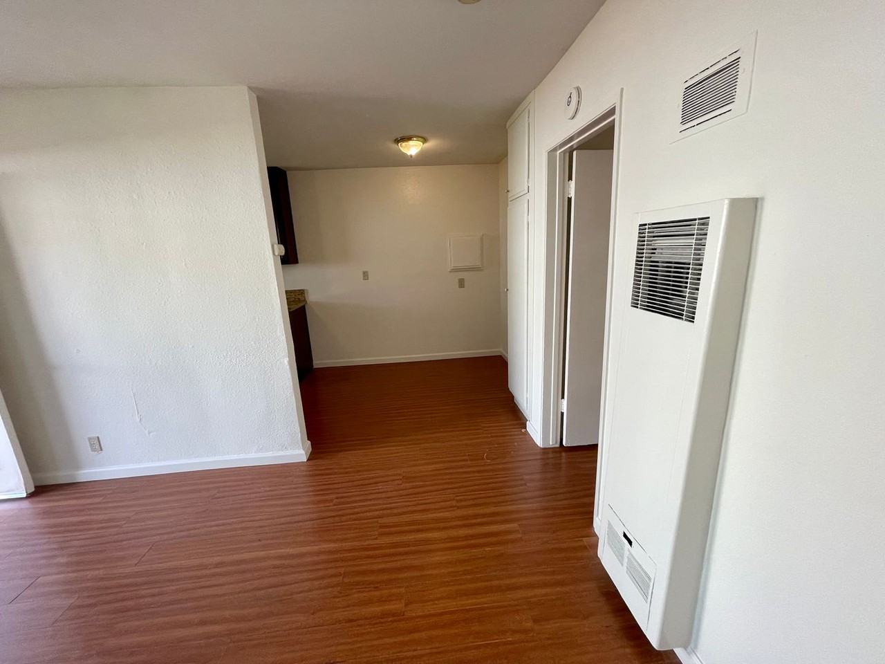 116 W 1st Ave - Photo 3 of 20