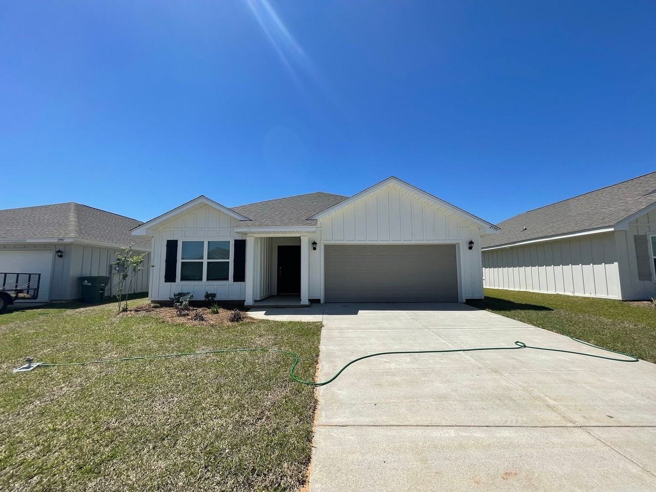23351 Shadowridge Dr - Photo 2 of 31