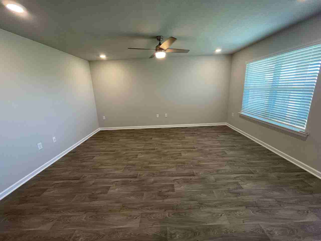 23351 Shadowridge Dr - Photo 5 of 31