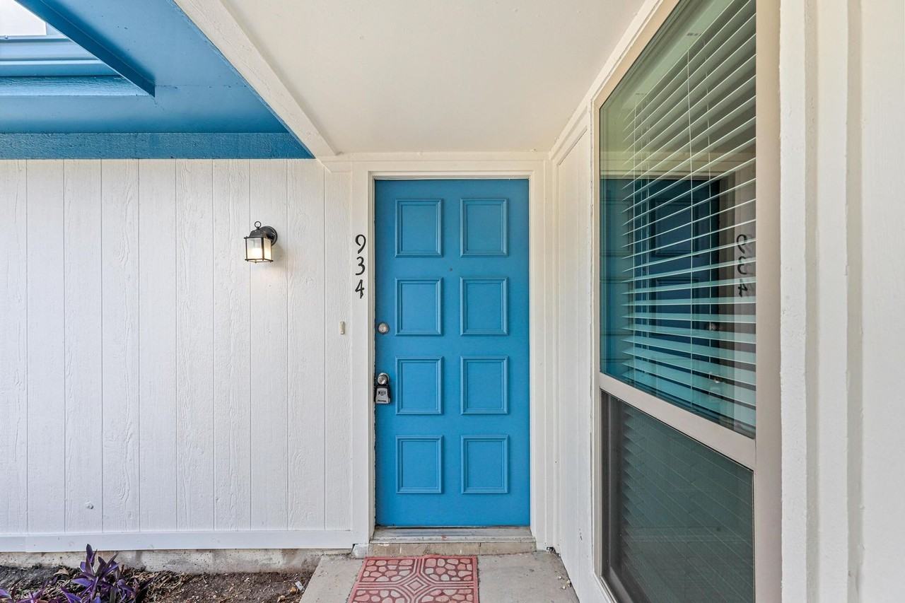 934 Cottonwood Trl - Photo 3 of 15