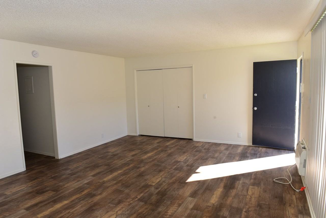 Waterstone Garden (wat117) - Photo 2 of 18