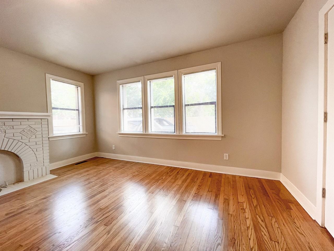 835 East Drive - Photo 7 of 16