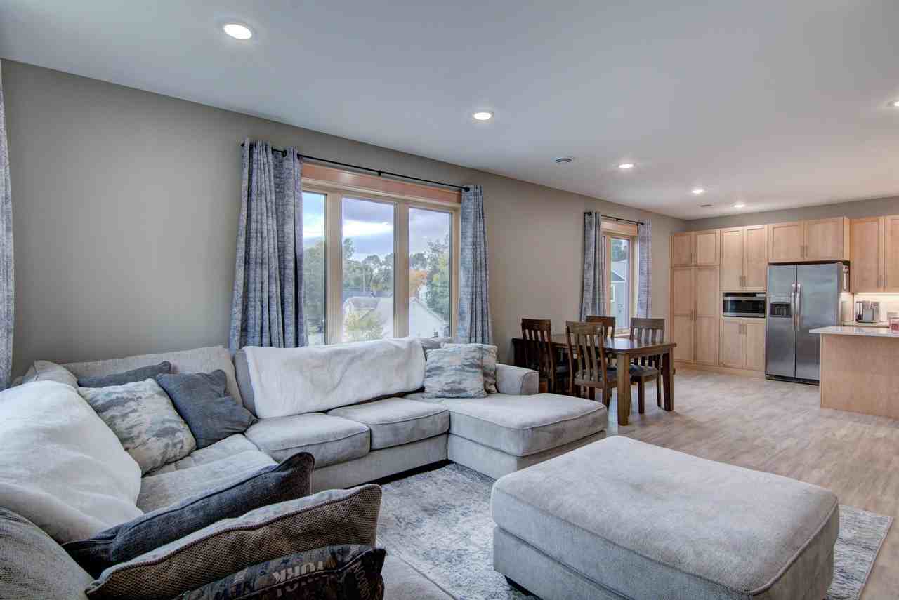 2136 4th Street - Photo 7 of 30