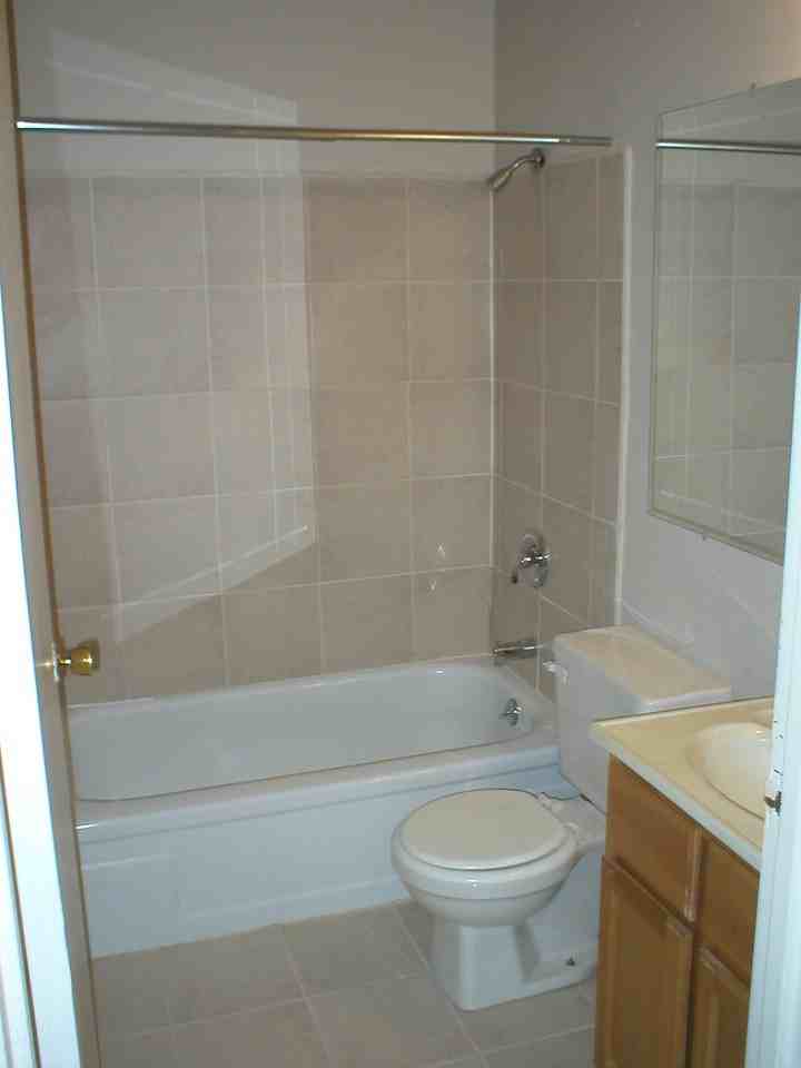 939 E Homer St - Photo 5 of 7