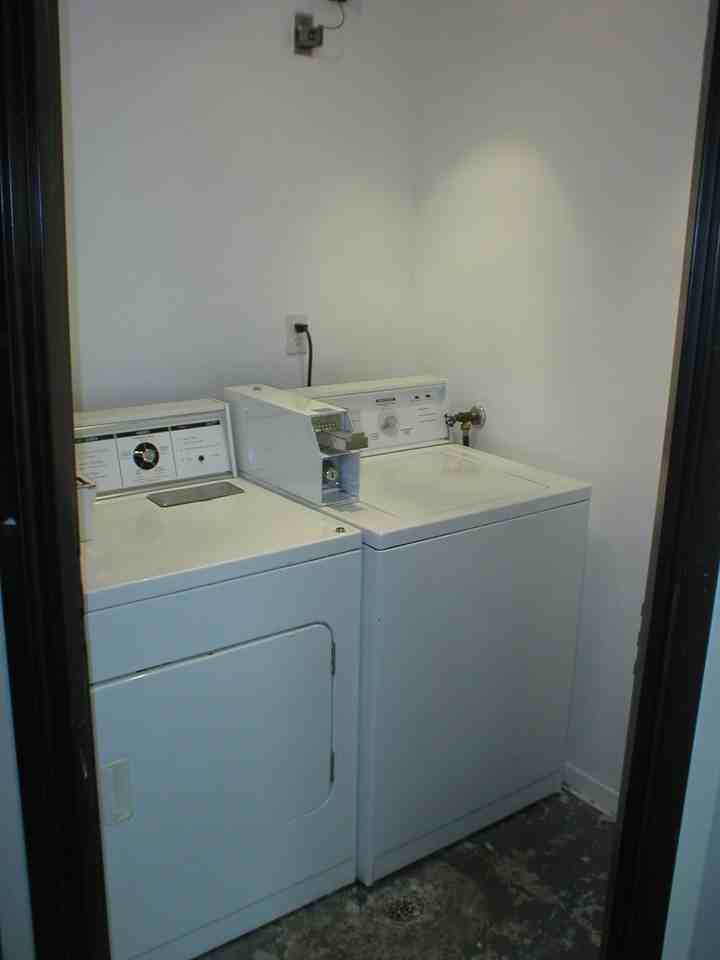 939 E Homer St - Photo 6 of 7