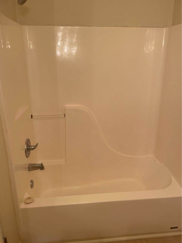 217 Aqueduct Drive - Photo 4 of 12