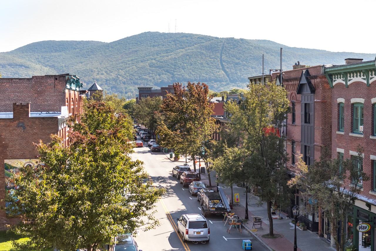 18 Edgewater Place - Photo 6 of 45