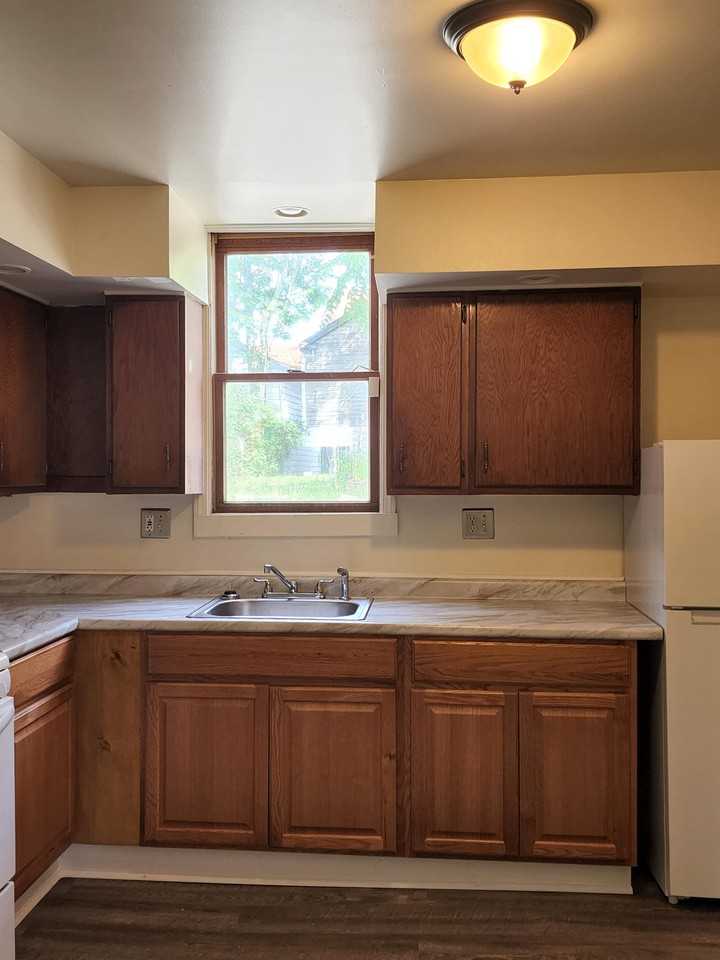 Hayzl Realty, LLC - Photo 3 of 17