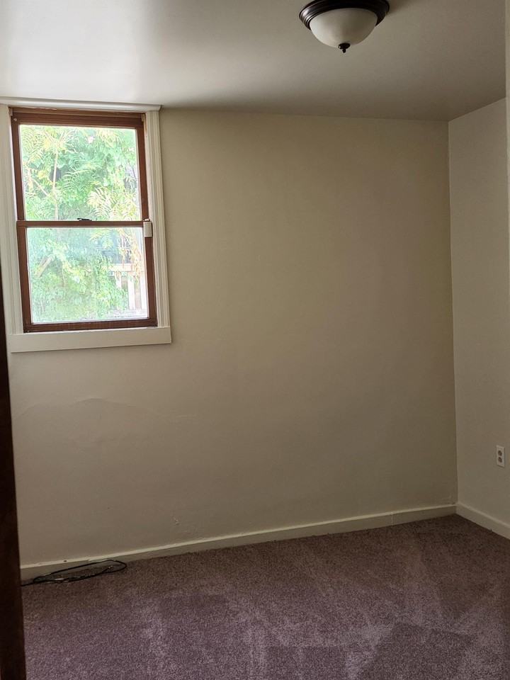 Hayzl Realty, LLC - Photo 4 of 17