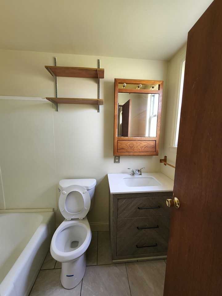 Hayzl Realty, LLC - Photo 5 of 17