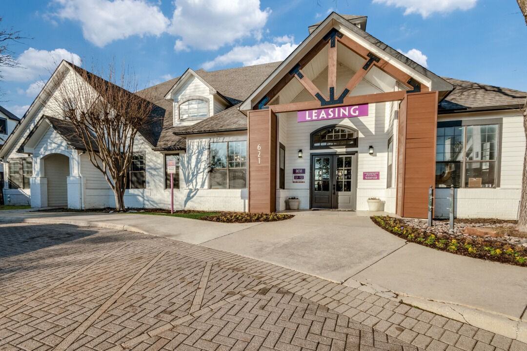 Devi Valley Ranch - Photo 4 of 20