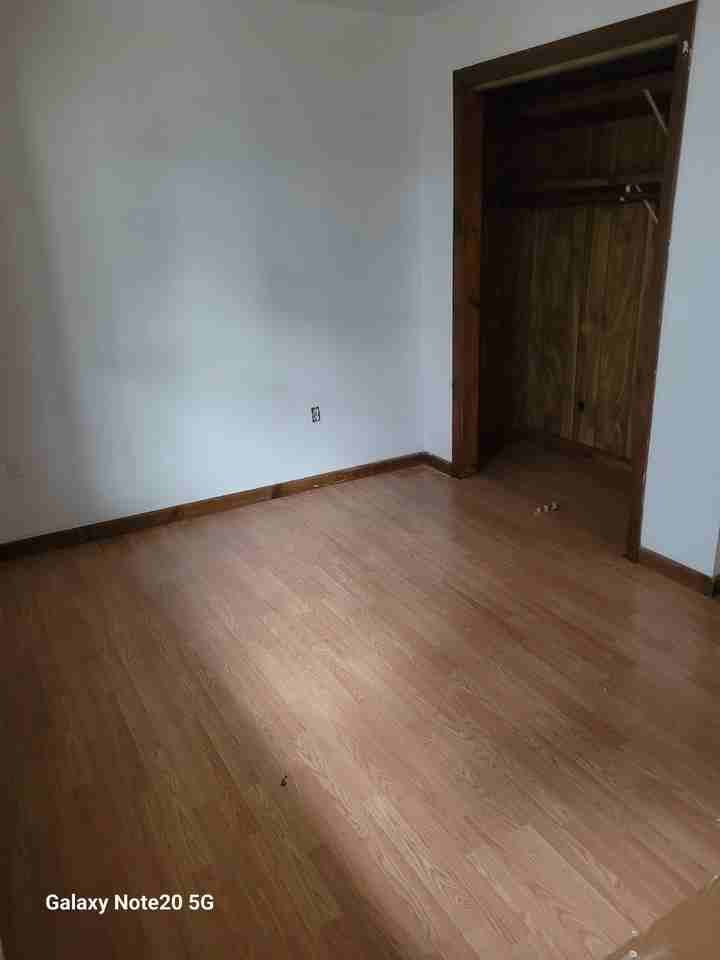 231 Mechanic - Photo 3 of 6