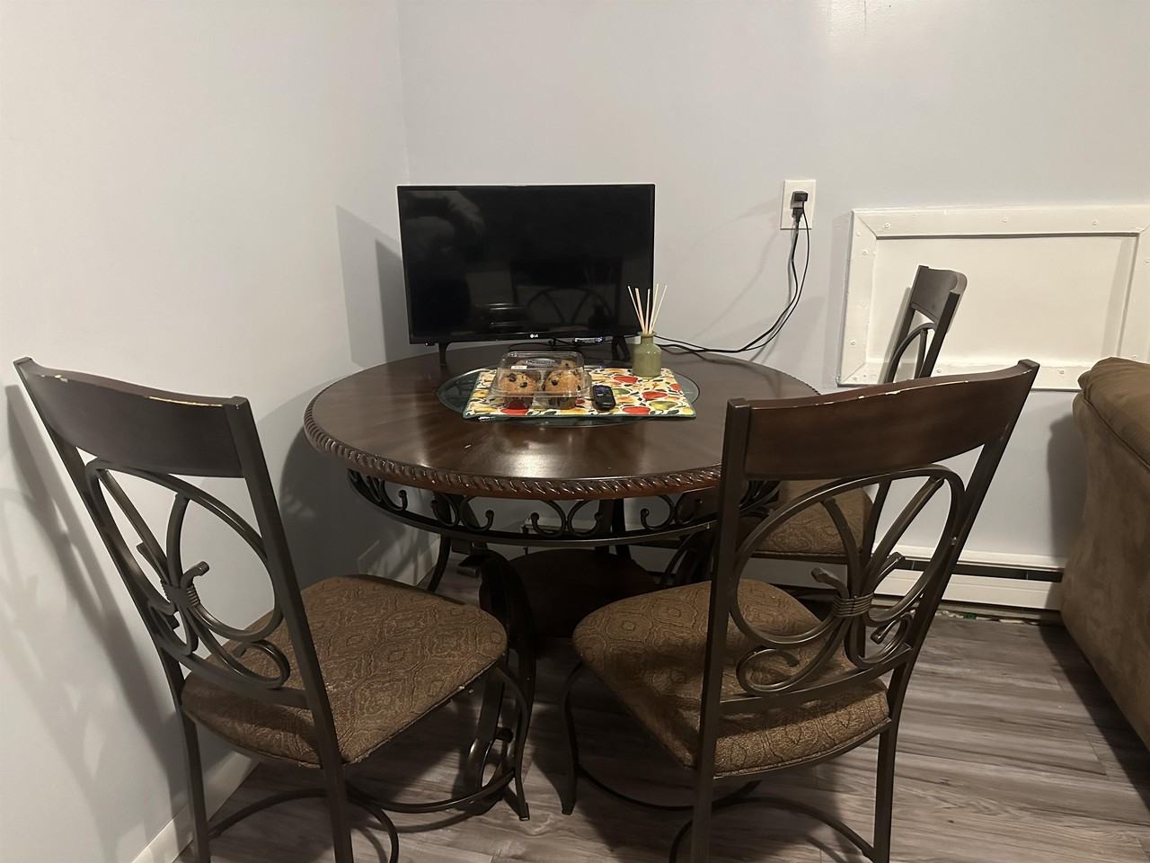 101 Main Avenue South - Photo 3 of 50