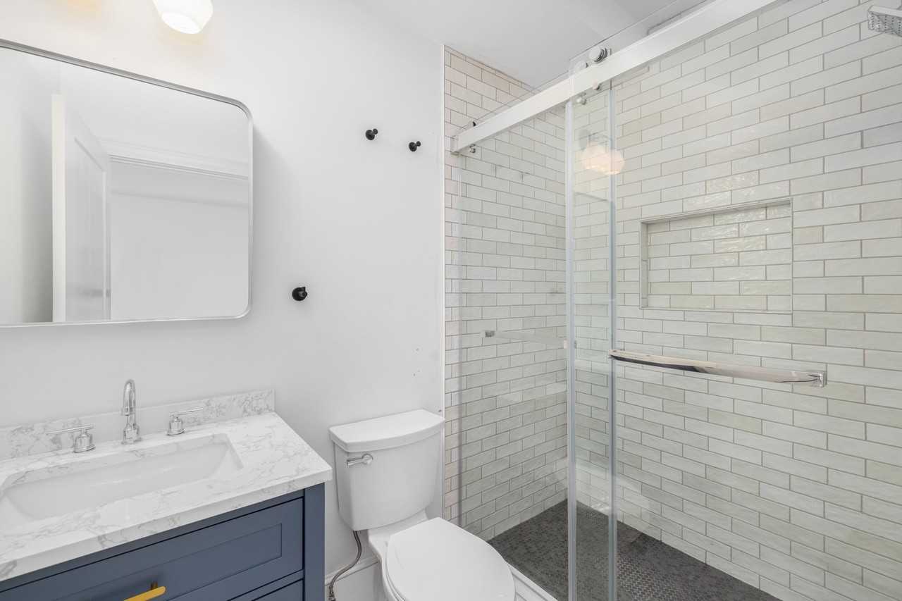 293 Governor Street - Photo 4 of 18