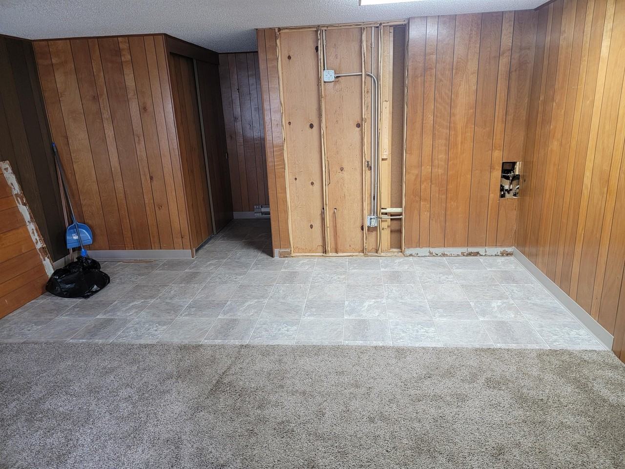 401 S Adams Street - Photo 2 of 5