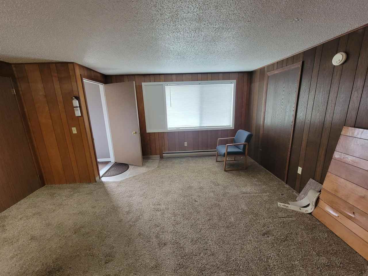 401 S Adams Street - Photo 4 of 5