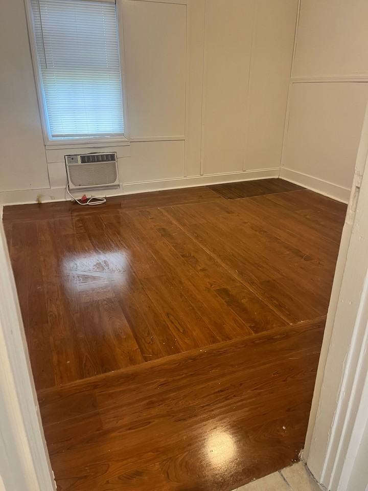 Progress Ave 12 - Photo 3 of 12