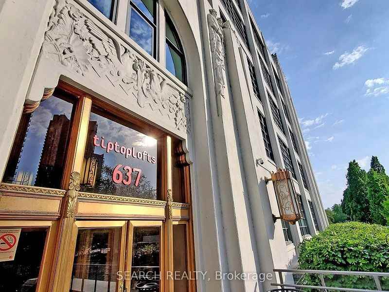 637 Lake Shore Boulevard West #1028 - Photo 2 of 28