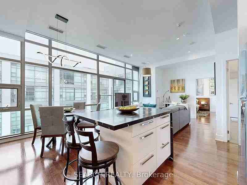 637 Lake Shore Boulevard West #1028 - Photo 3 of 28