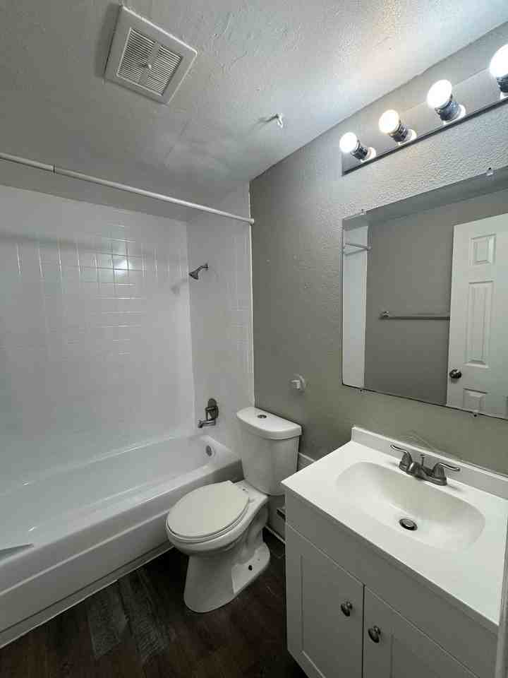 Montego Flats - Photo 3 of 16