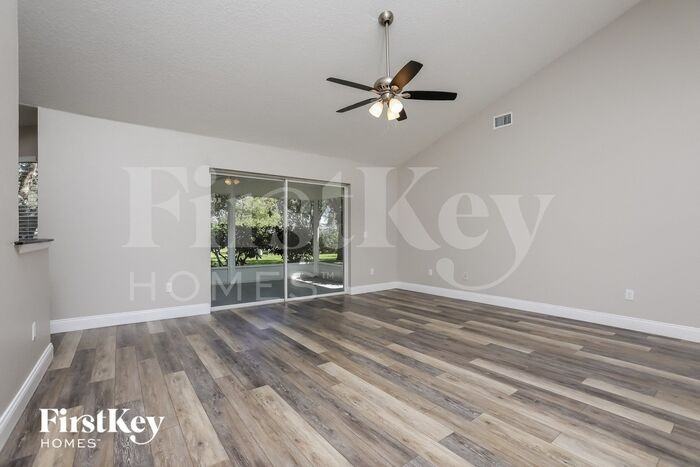 14123 Winterdale Dr - Photo 3 of 15