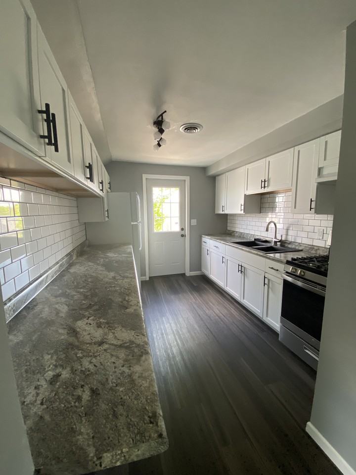 602 E Beacon Ave - Photo 2 of 11