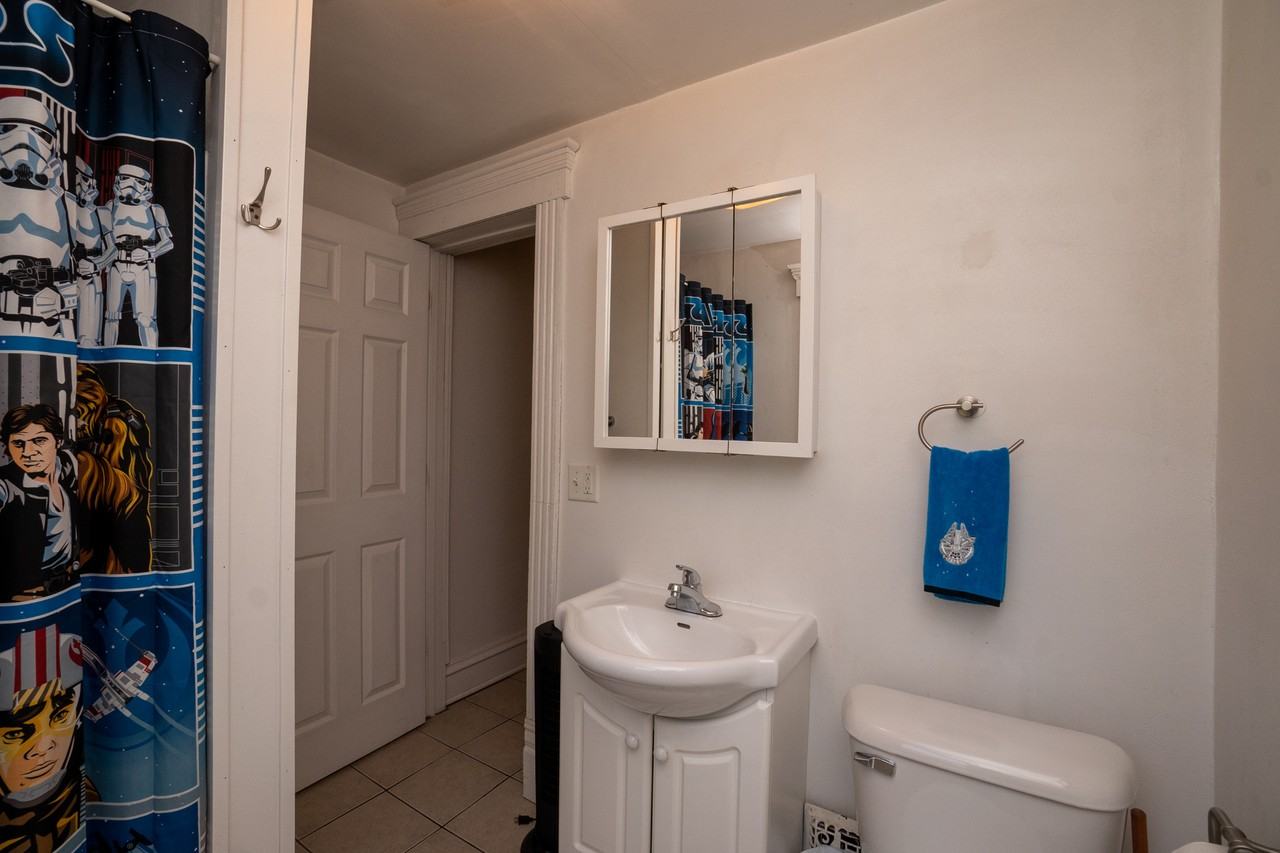 803 W 20th St #2 - Photo 6 of 9