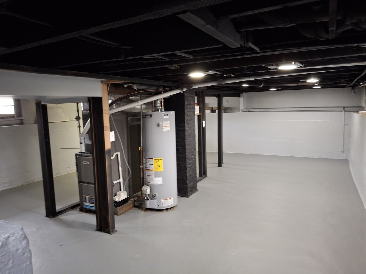 315 Adams St - Photo 3 of 9